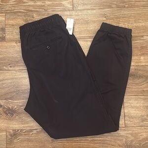 NWT GAP Chino Joggers Charcoal Men’s Medium NWT